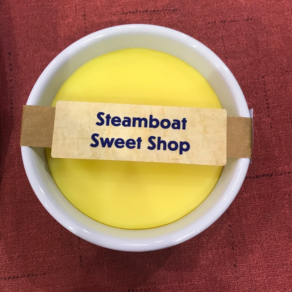 Handmade Soy candle - Steamboat Sweet Shop 8oz